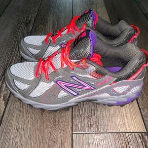 COPY - NWOT New Balance Womens 573 v2 Trail Running Hiking Athletic Sneakers Si…